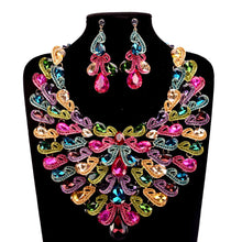 Load image into Gallery viewer, The Bib Statement Necklace
